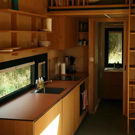 Dom wakacyjny Tiny House Between Field And Forest At Storberget